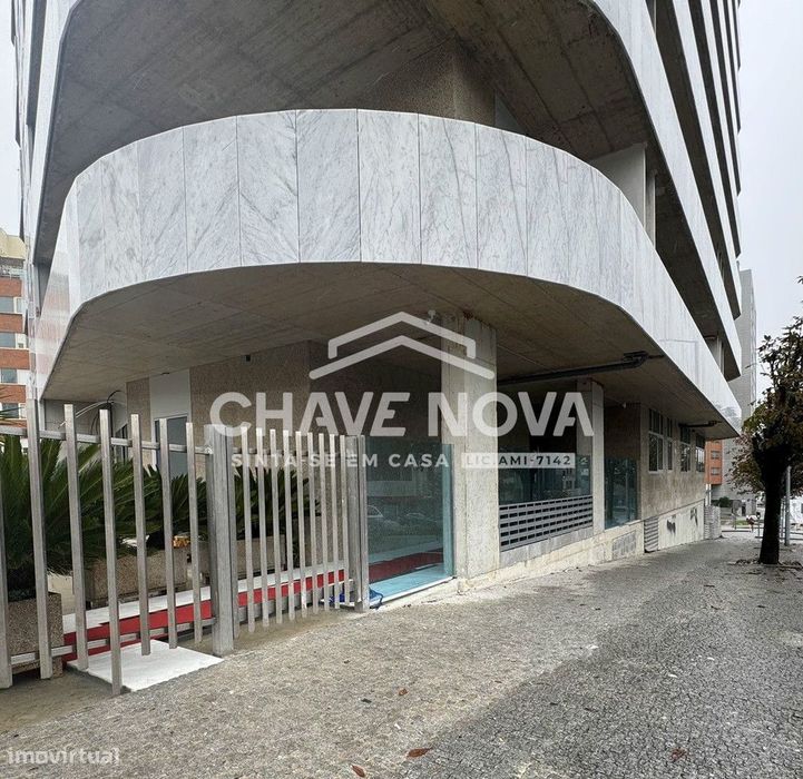 T2 Novo C/2 lugares de garagem no Porto (Bessa)