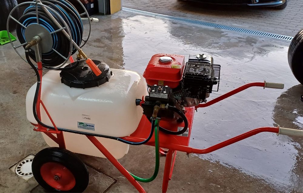 Pulverizador a Motor 100L - Motor 6.5cv (20bar)