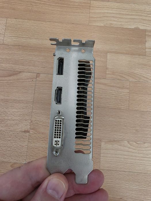 Sapphire Radeon R7 260X 1gb 128BIT GDDR5 dvi hdmi displayport Відеокарта Стан гарний