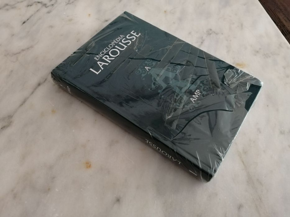 vários livros capa dura novos, valor pode variar