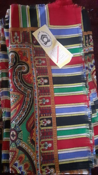 Хустки  нові шерстяні