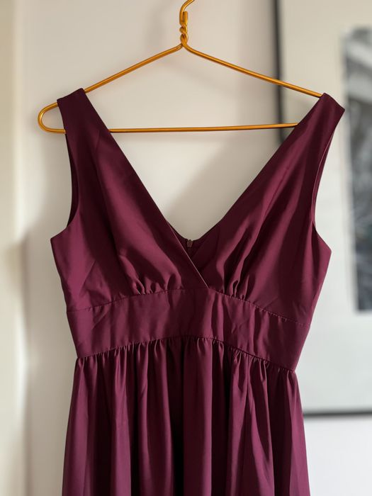 Неймовірна святкова вечірня сукня кольору марсала/бордова