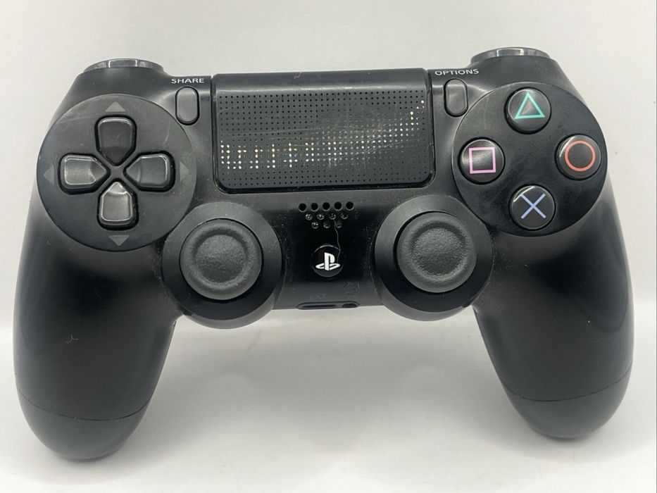 PlayStation 4 Call of Duty: B.Ops III Edição colecionador  +- 80 jogos