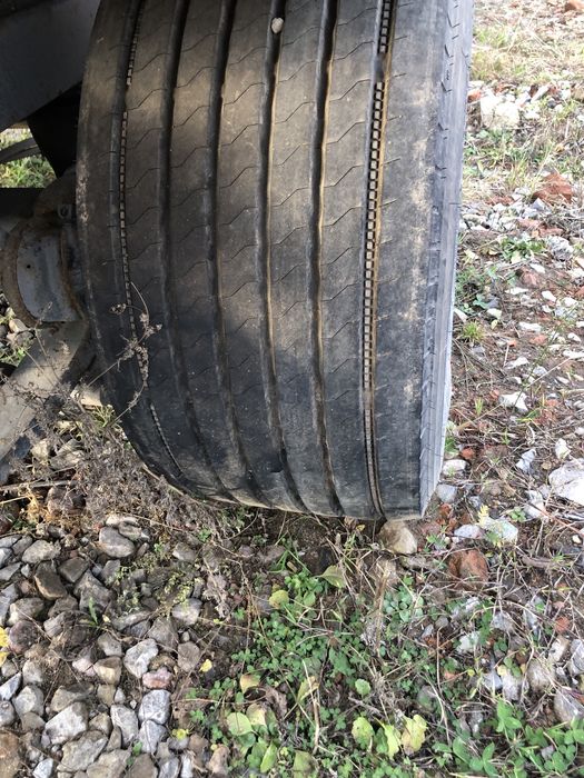 Продам прицеп вантажний