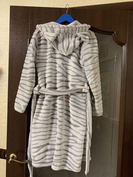 Халат дитячий, спортивний костюм для дівчинки 152 р