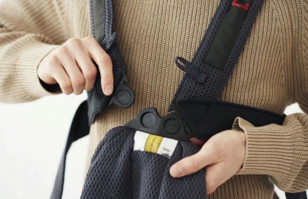 Nosidełko BabyBjorn Mini 3D Mesh granatowe