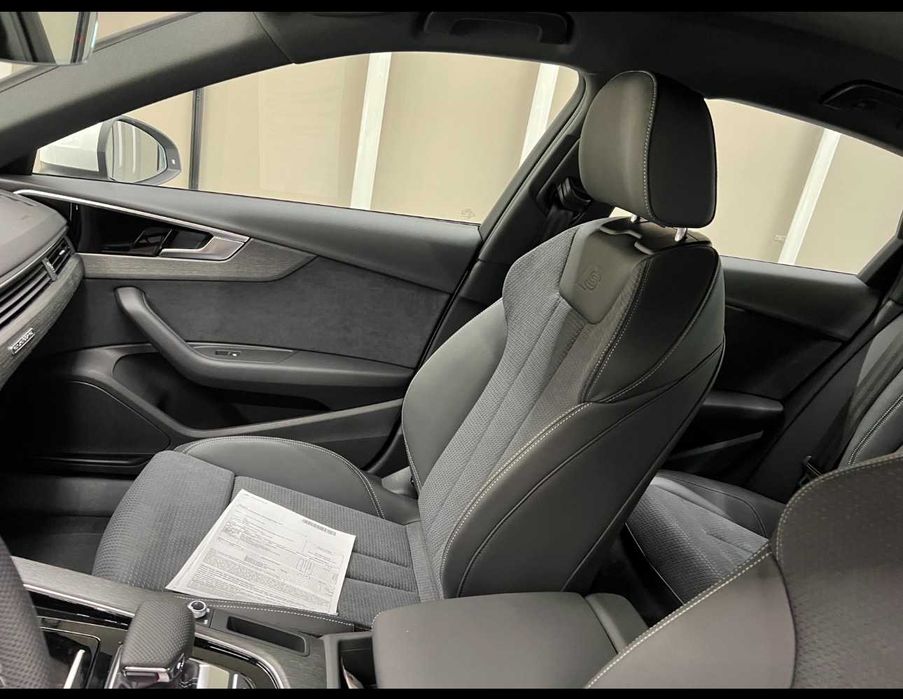 Продаю AUDI A4 B9.5 QUATTRO 2.0TDI (дизель) S-line 2022р, 41.000км