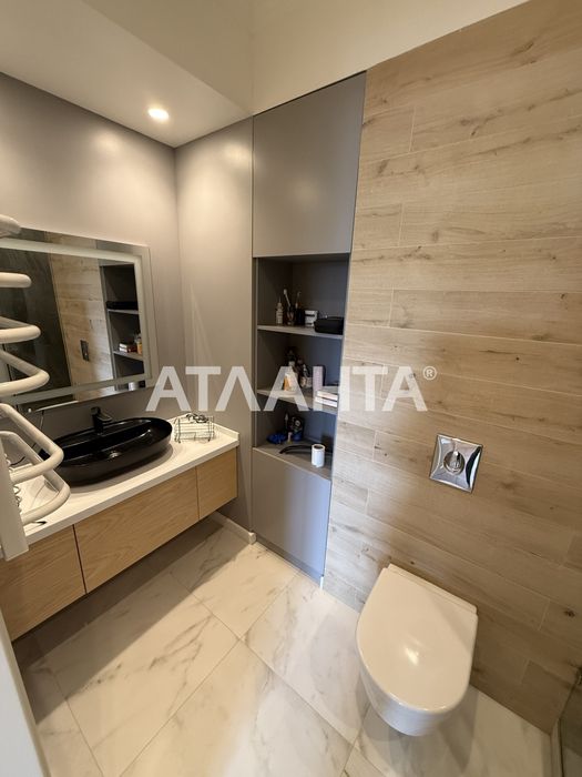 Предлагается к продаже 3 комнатная квартира на Фонтане в ЖК Лимнос !