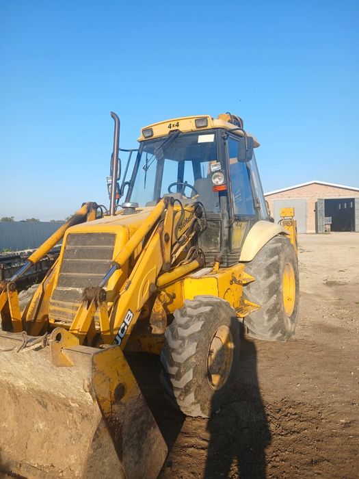 Продам Екскаватор навантажувач jcb3cx.Економний на  повний робочий день 25 л - 30л.Передня резина нова