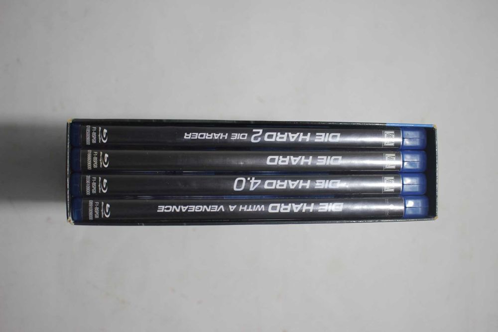 Caixa com 4 Blu-ray Disc - Die Hard - Quadrilogy - Bruce Willis