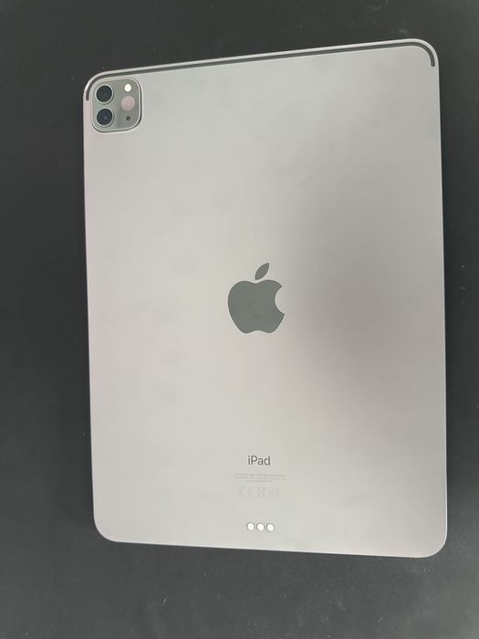 iPad Pro 11 2020 + Smart Keyboard Folio + Smart Folio