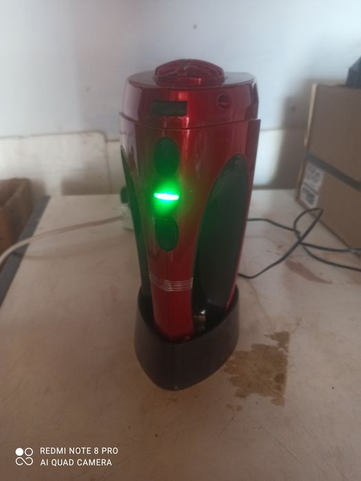 Пилосос на акамуляторі для авто привезений з Франції.