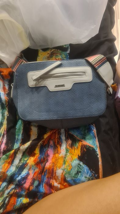 Torebka Monnari Listonoszka z kolorowym Paskiem