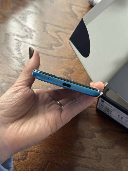 Телефон Motorola e7 power