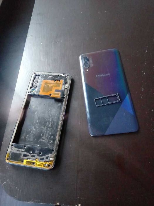 Samsung A30 на запчастини