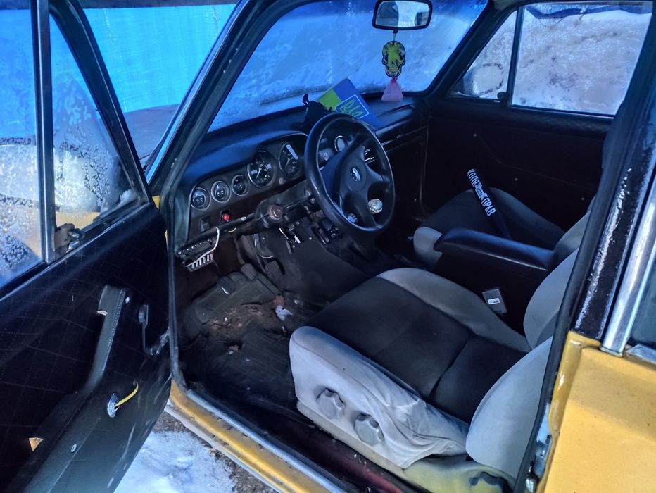 Продам дві машини за 900  доларів торг присутній або обміняю