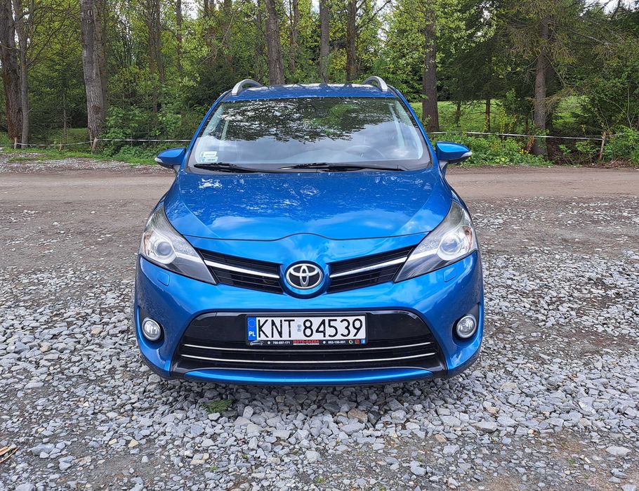Toyota verso 1.8  benzyna + lpg, premium, 7 os.