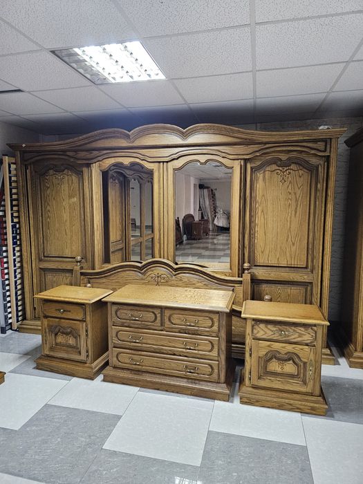 Меблі з Німеччини  Дубові.