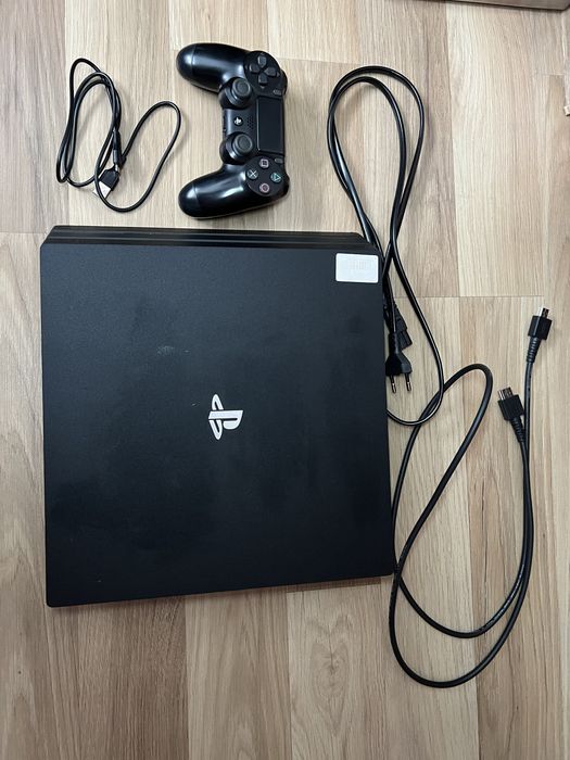 Ігрова приставка Sony Playstation Pro4
