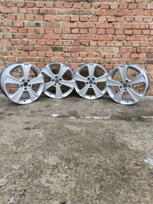 Міцубісі аутлендер 19X7JXIS45