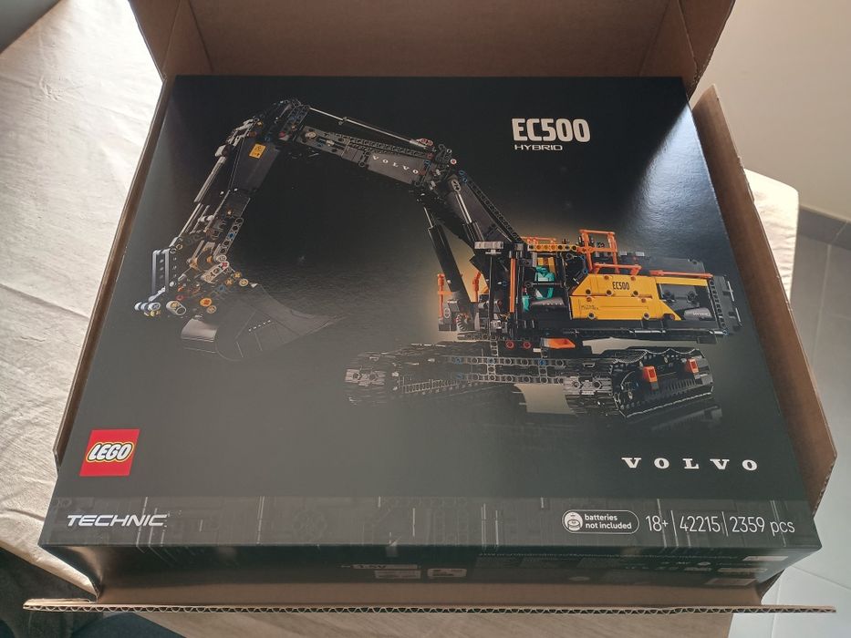 LEGO Technic Excavator Volvo EC500 Hybrid