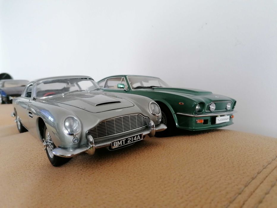 1/18 Aston Martin DB5 - [Autoart, Minichamps]