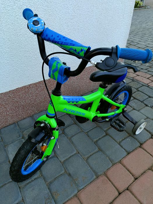 Rowerek dziecięcy Kross z bocznymi kółkami 12 cali