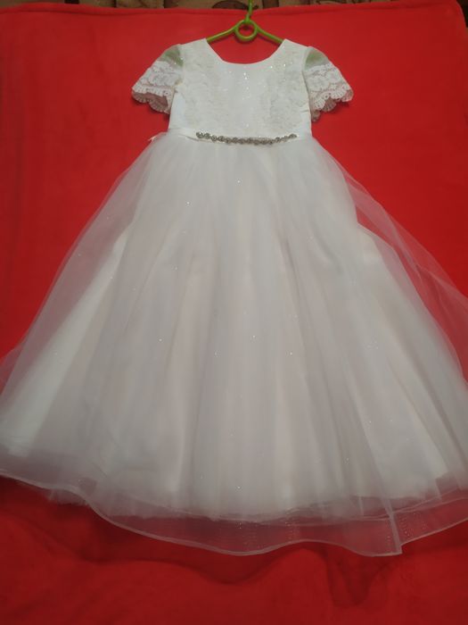 Плаття на причастя