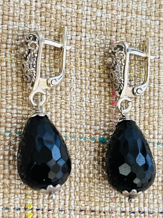 Серебрянные серьги с агатами.