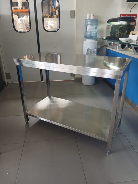 Mesa de trabalho inox - Ocasião