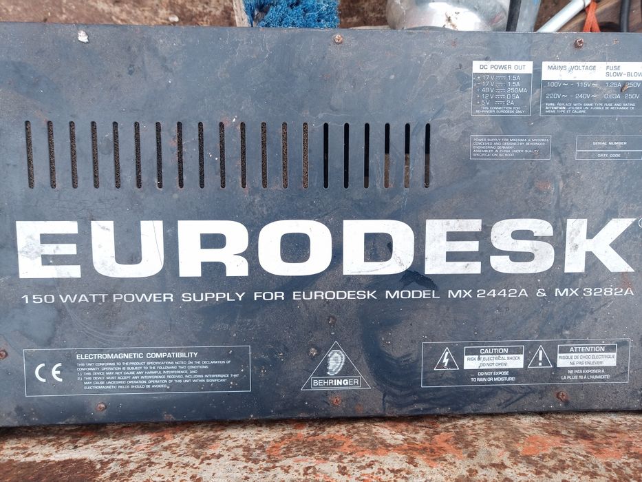 Behringer eurodesk mx 3282A  Avariada