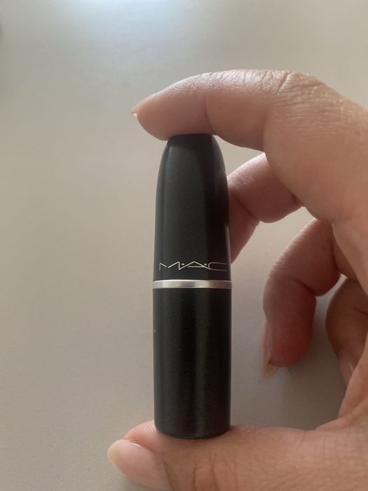 Pomadka Mac kolor russian red matowa