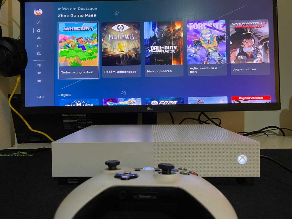 Xbox One S 1TB – Completa na caixa