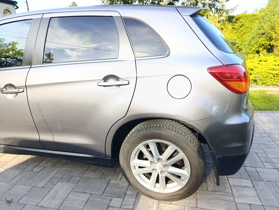 Samochód Mitsubishi asx