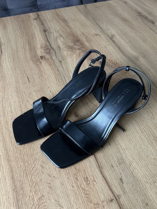 Підбори Pull and Bear