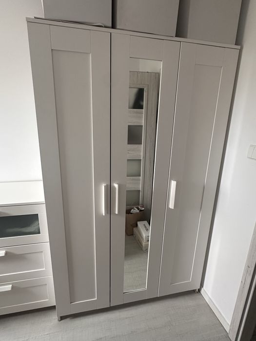 Szafa IKEA Brimnes trzydrzwiowa