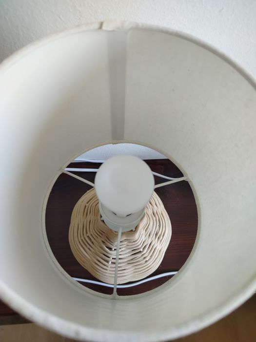 Lampka JYSK na kabel
