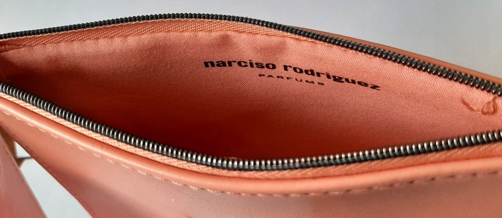 Kosmetyczka z lusterkiem Narciso Rodriguez