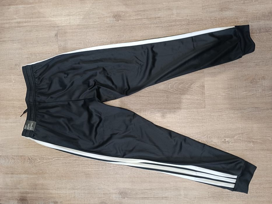 Спортивні штани джогери від Adidas