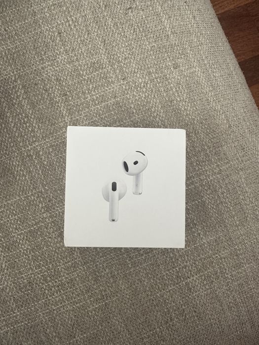 Airpods 4 ANC (active noise cancellation)