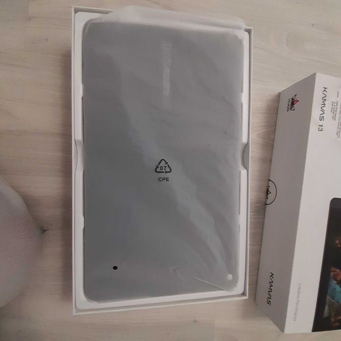 Tablet Graficzny Huion Kamvas 13 czarny
