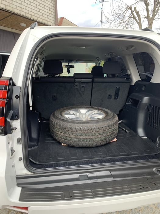 LAND cruiser  prado 150