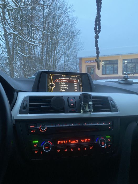 бмв f30 318d 2013