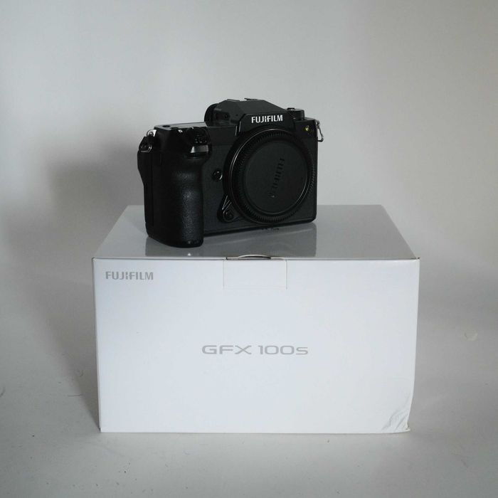 Średni format Fujifilm GFX 100s super stan.
