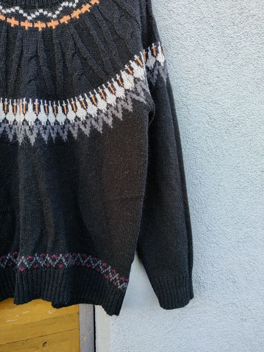 Sweter czarny damski