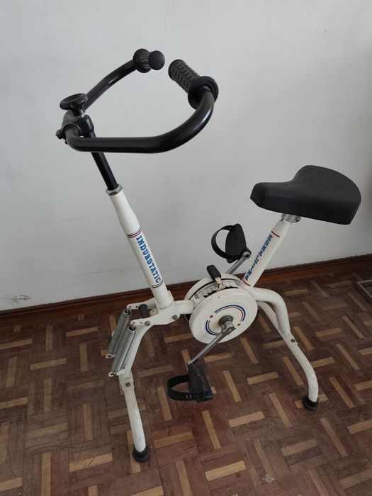 Bicicleta estática esmaltina