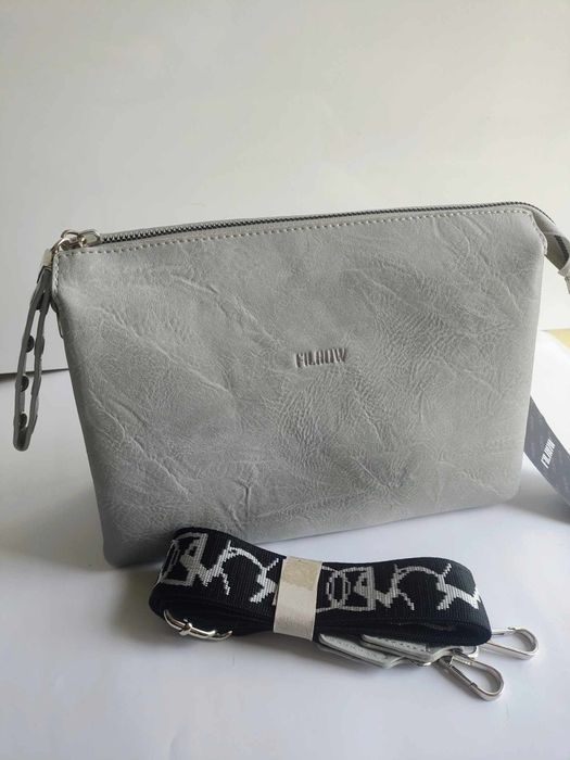 Szara torebka listonoszka