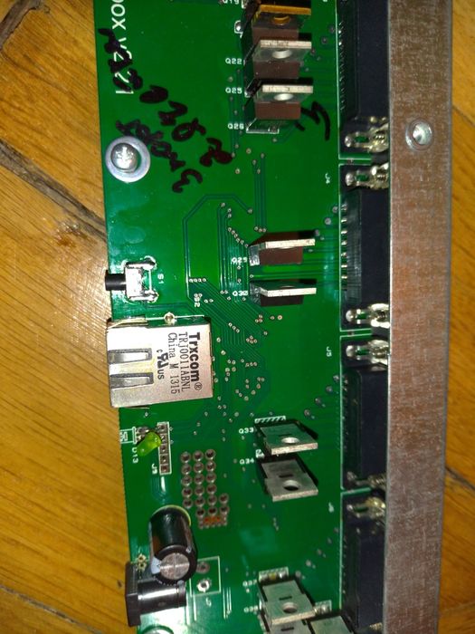 Комутатор світч switch мережевий розгалужувач обладнання