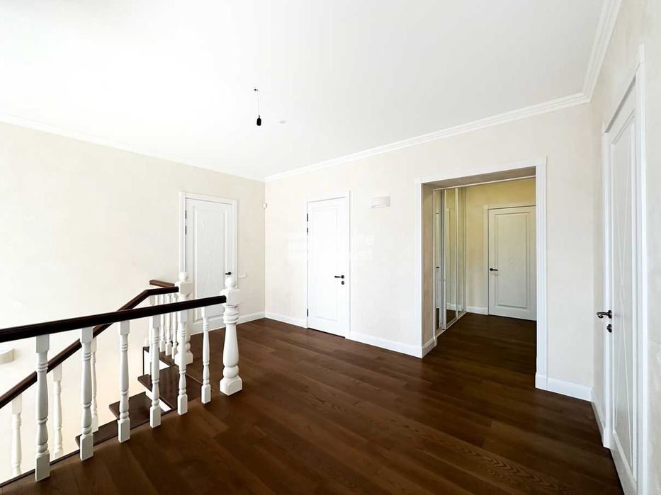 Продам будинок у с. Родичі