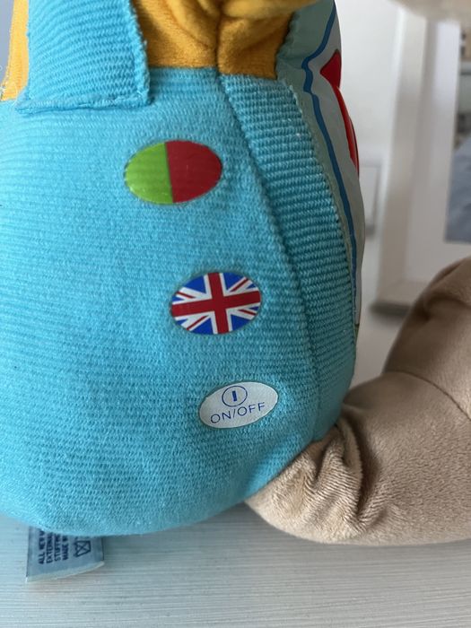 Urso bilíngue Chicco “Conta Comigo”